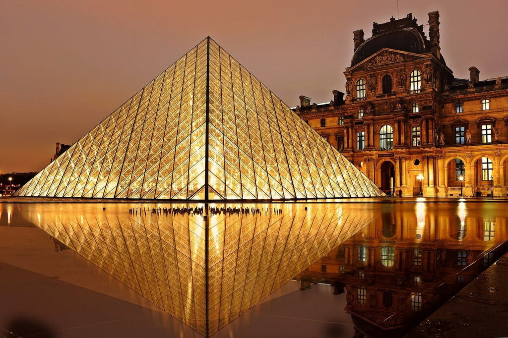 Louvre Müzesi Hakkında Her Şey