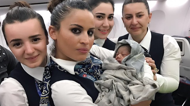 Uçakta Doğum Yaparsanız Ne Olur?