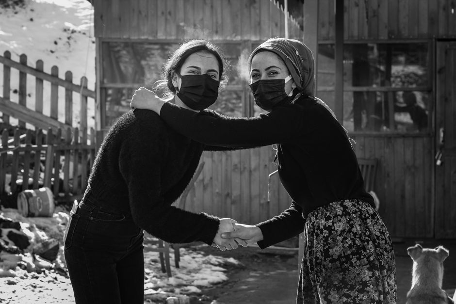 açık hava, Ahşap ev, arkadaş canlısı içeren Ücretsiz stok fotoğraf