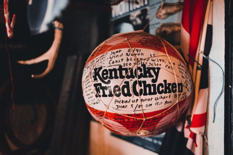 KFC’nin Mucidi Harland Sanders’ın İlham Veren Başarı Hikayesi