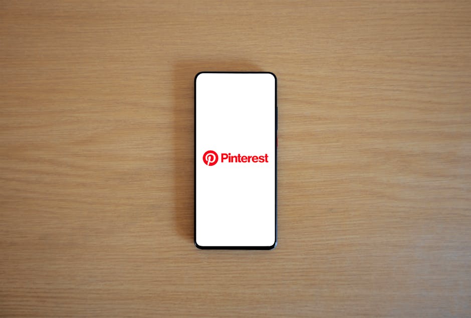 ahşap arka plan, ahşap deseni, akıllı telefon içeren Ücretsiz stok fotoğraf